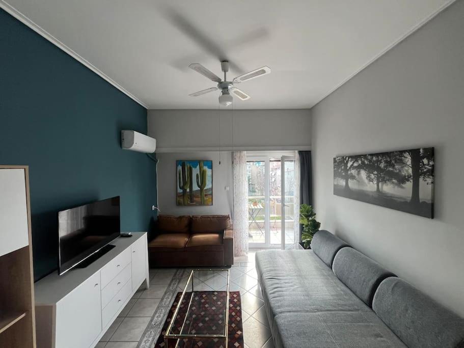 Maria'S Sunlit Apartment Pireus Zewnętrze zdjęcie