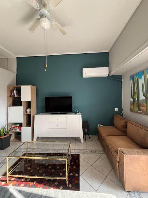 Maria'S Sunlit Apartment Pireus Zewnętrze zdjęcie